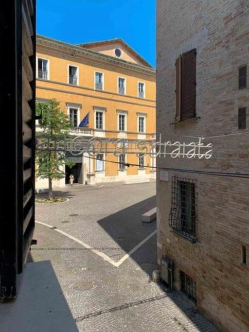 Appartamento Centro Storico Nuovo E Ristrutturato بيزارو المظهر الخارجي الصورة